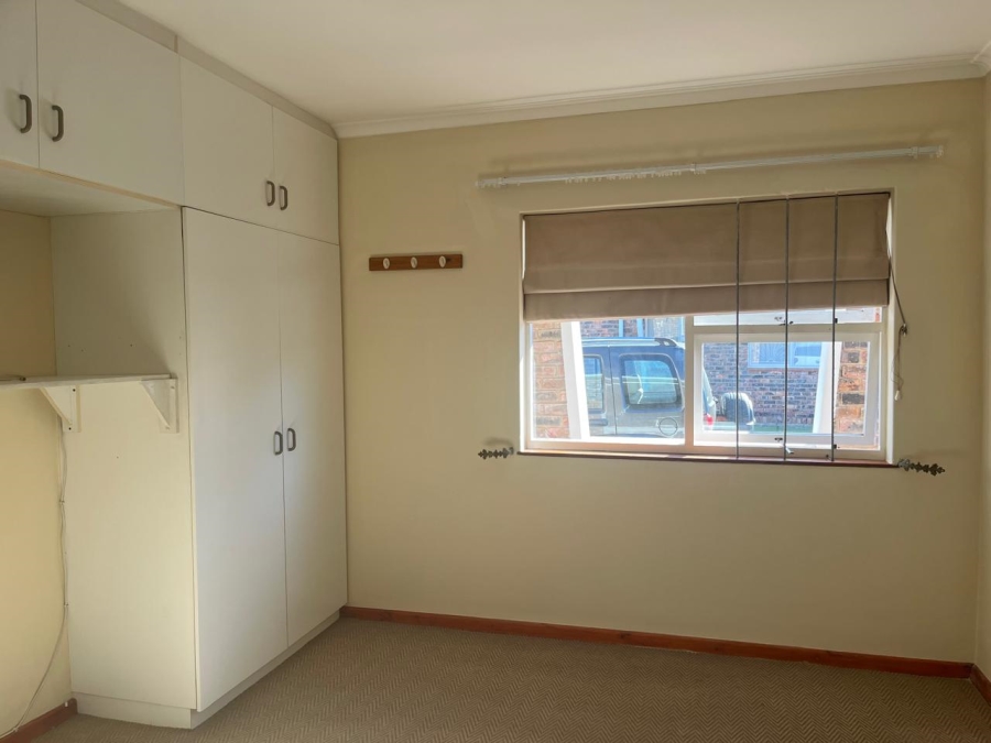 1 Bedroom Property for Sale in Kabega Park Eastern Cape